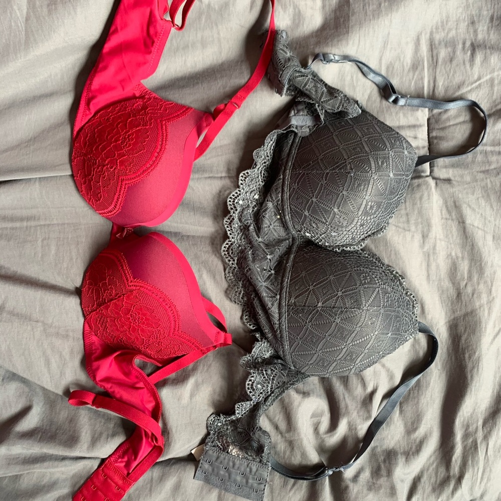 Candies Grey Bra & Maidenform Red Bra